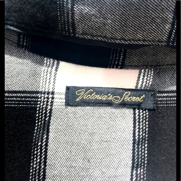 Victoria Secret Button-up with Camisole - Picture 4 of 7